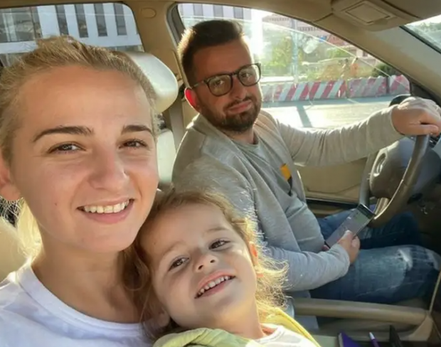 PAS 12 VITEVE MARTESË/ Erion Isai dhe Ajlin Petrela nuk janë më bashkë, Gjykata finalizon divorcin