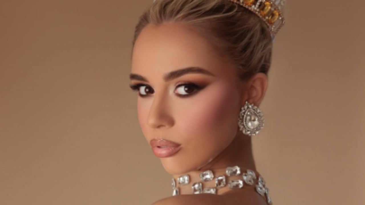 PAMJET/ Shqiptarja që fitoi “Miss Amerika” nderon origjinën e saj duke kënduar këngën “Trim mbi trima Gjergj Kastrioti”
