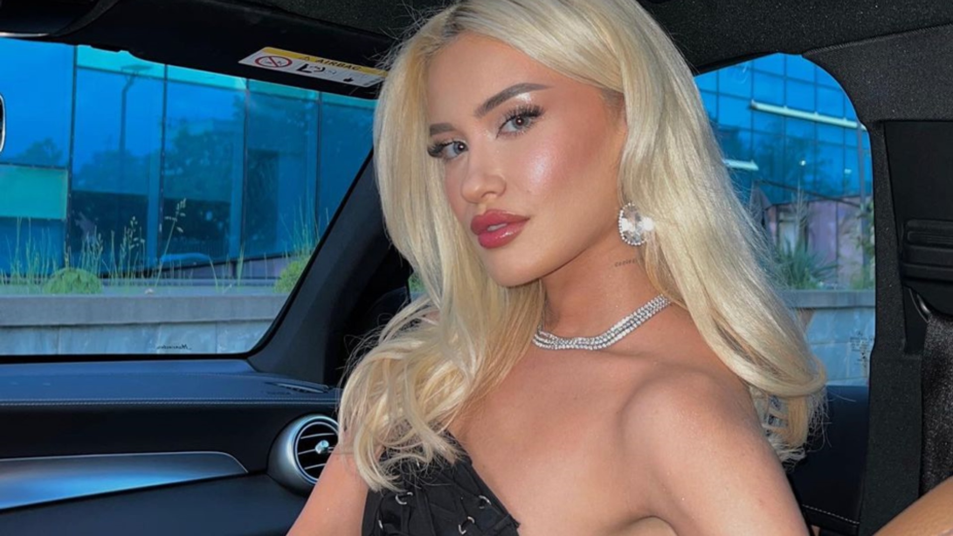 E KRAHËSOJNË ME SELINËN E BIG BROTHER 5/ Reagon Dea Mishel: S’jeni mirë…